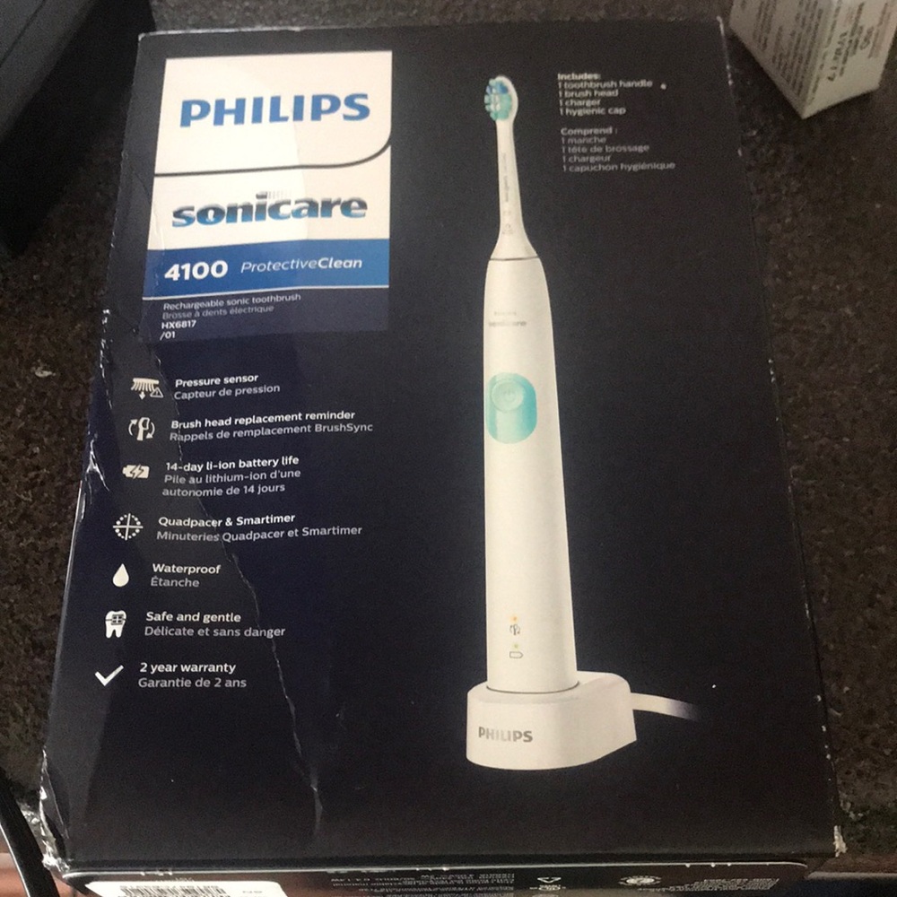 New in box Philips Sonicare 4100